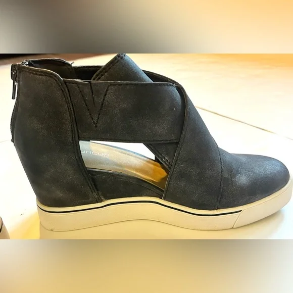 Maurices Gloria Open Side Wedge Women's Black Sparkle Sneakers Size 6.5 - Picture 10 of 16